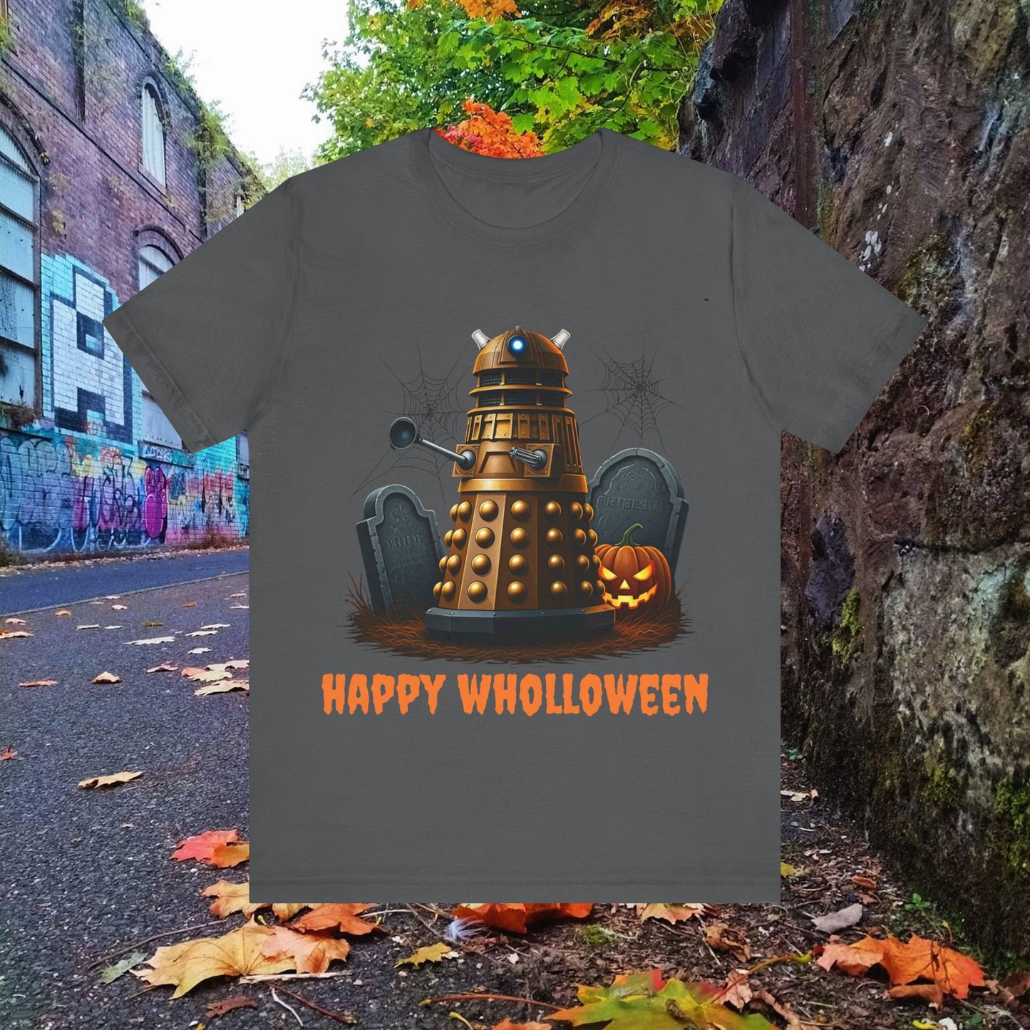 Happy Wholloween Dalek in a graveyard, I know, I know... T-shirt